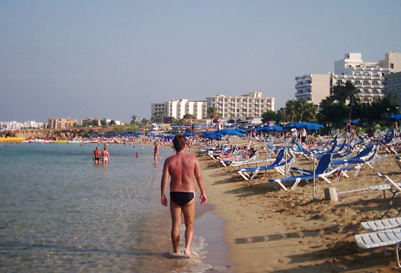 Кипр пляжи туристы