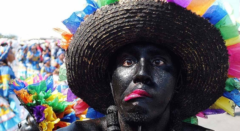 Karnaval chjornyh i belyh v Kolumbii 