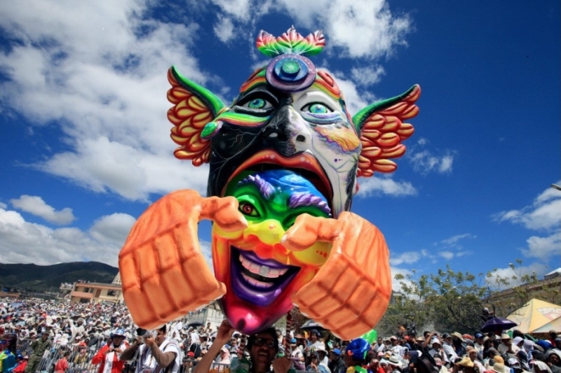 Karnaval chjornyh i belyh v Kolumbii 3