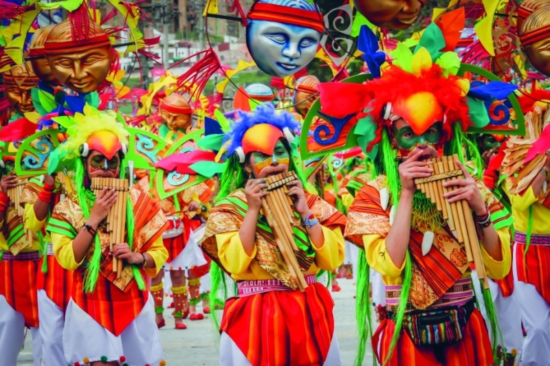 Karnaval chjornyh i belyh v Kolumbii 9