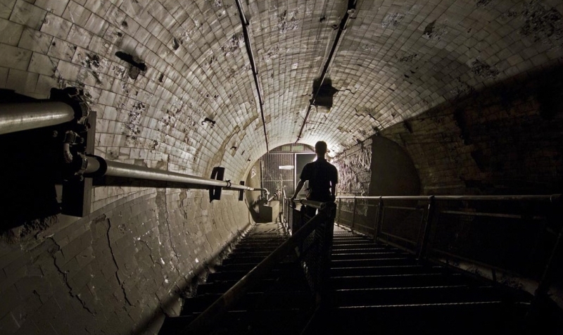 stancii-prizraki londonskogo metro