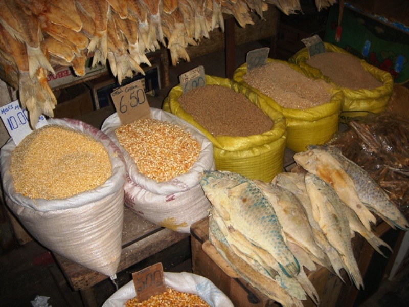 Местный рынок в Гранд-Бэе