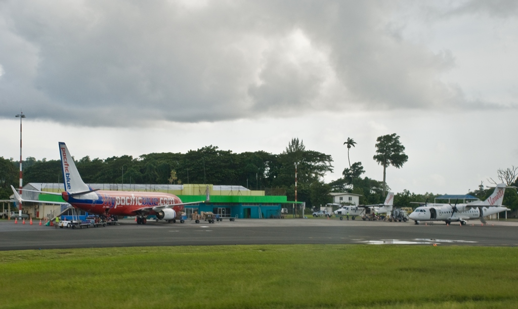 Международный аэропорт Бауэрфилд в Порт-Вила