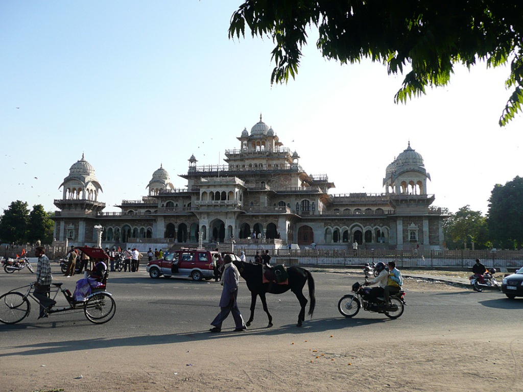 Жители и туристы Джайпура