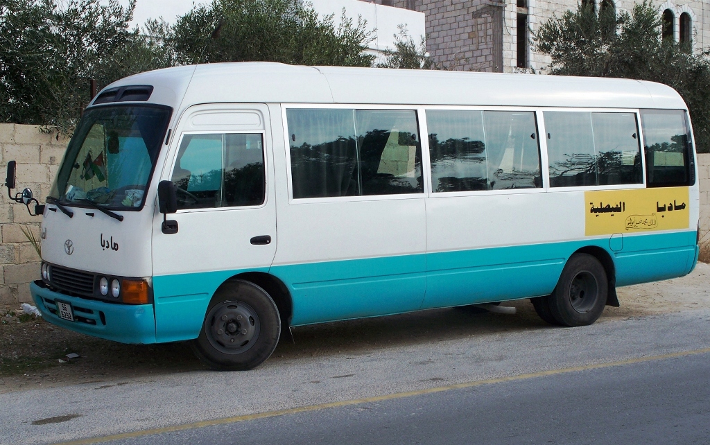 Микроавтобус в Иордании