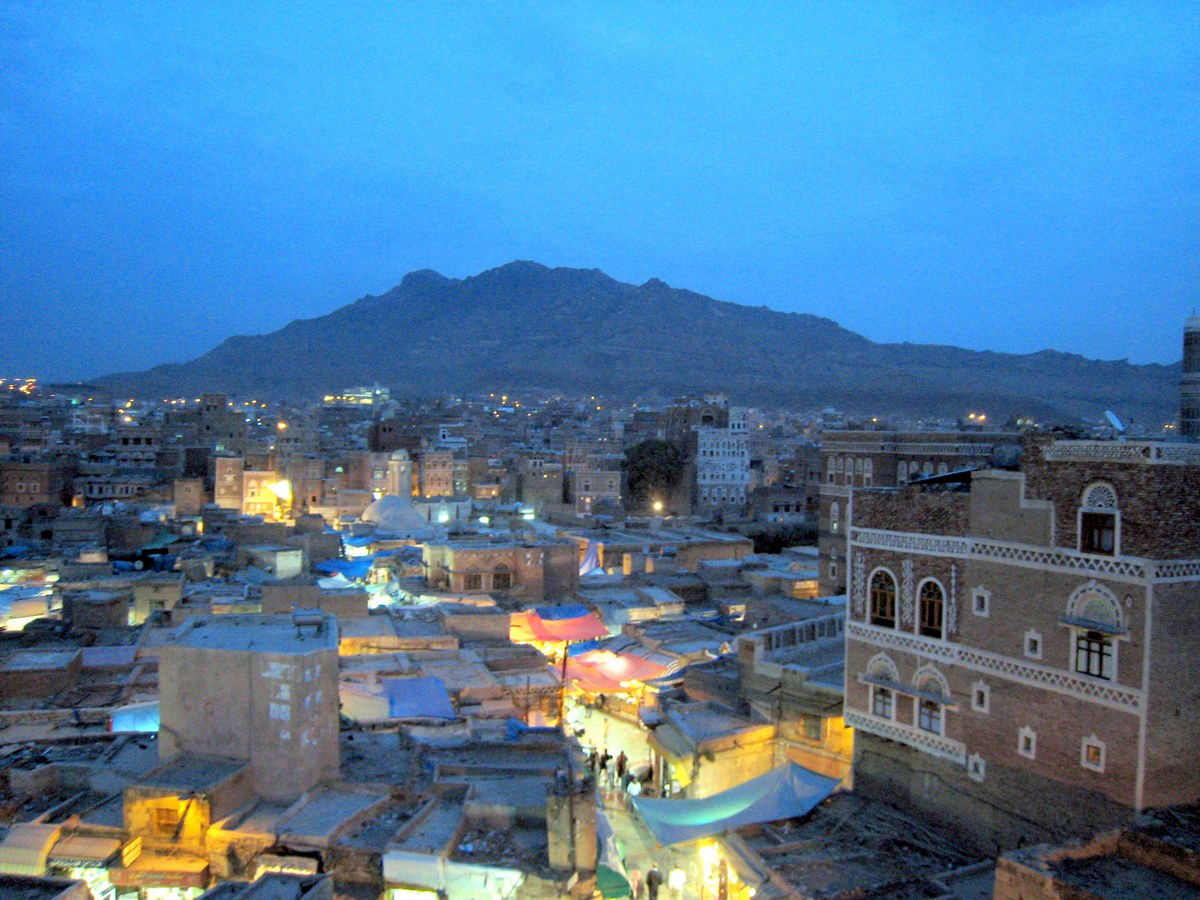 Ночная Сана, Йемен