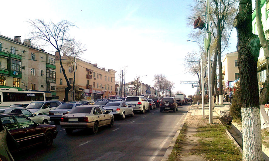 Улицы Шымкента в час пик
