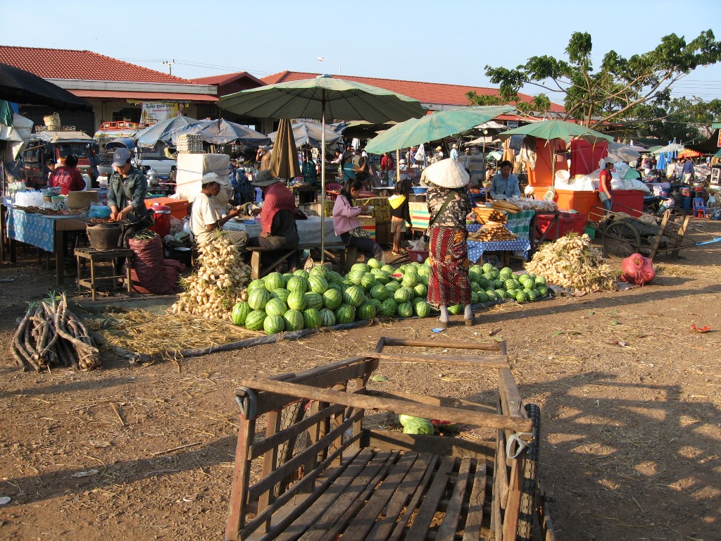 Местный рынок в Паксе