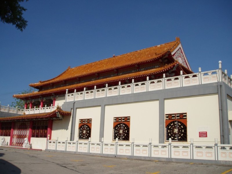 Пу Джи Ши — один из современных буддистских храмов Сандакана