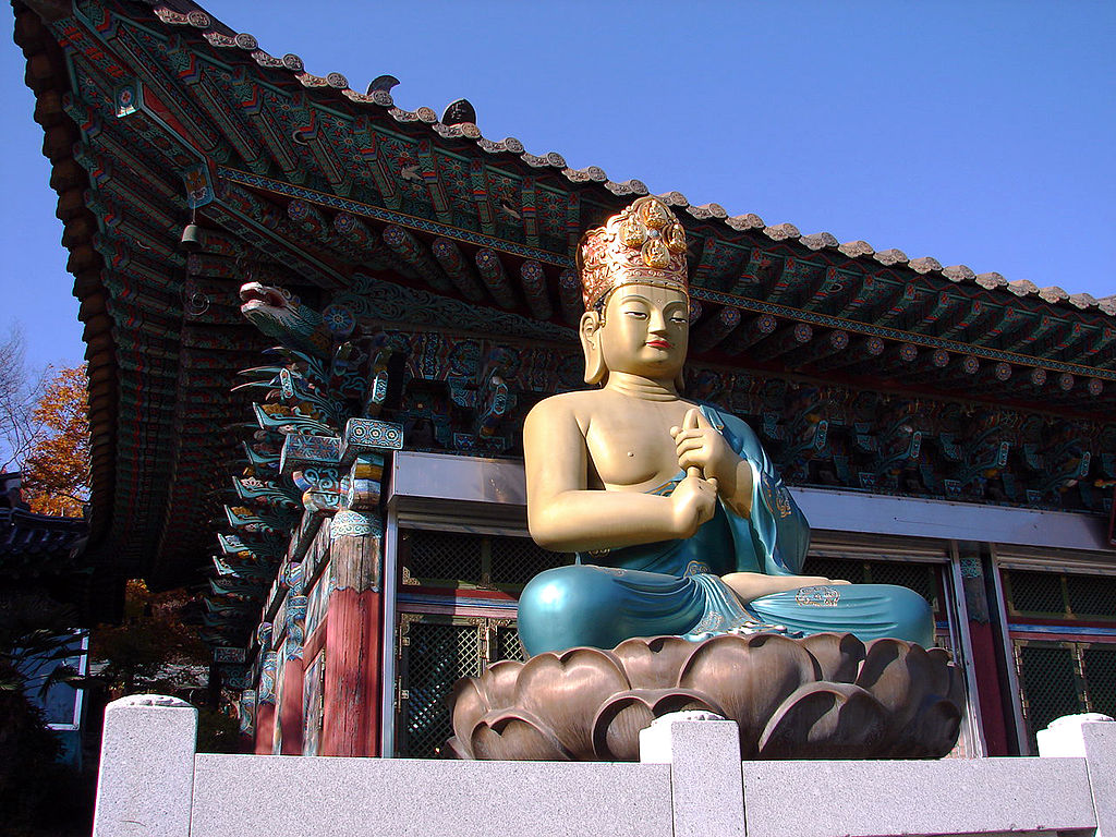 Статуя Будды в Пусане