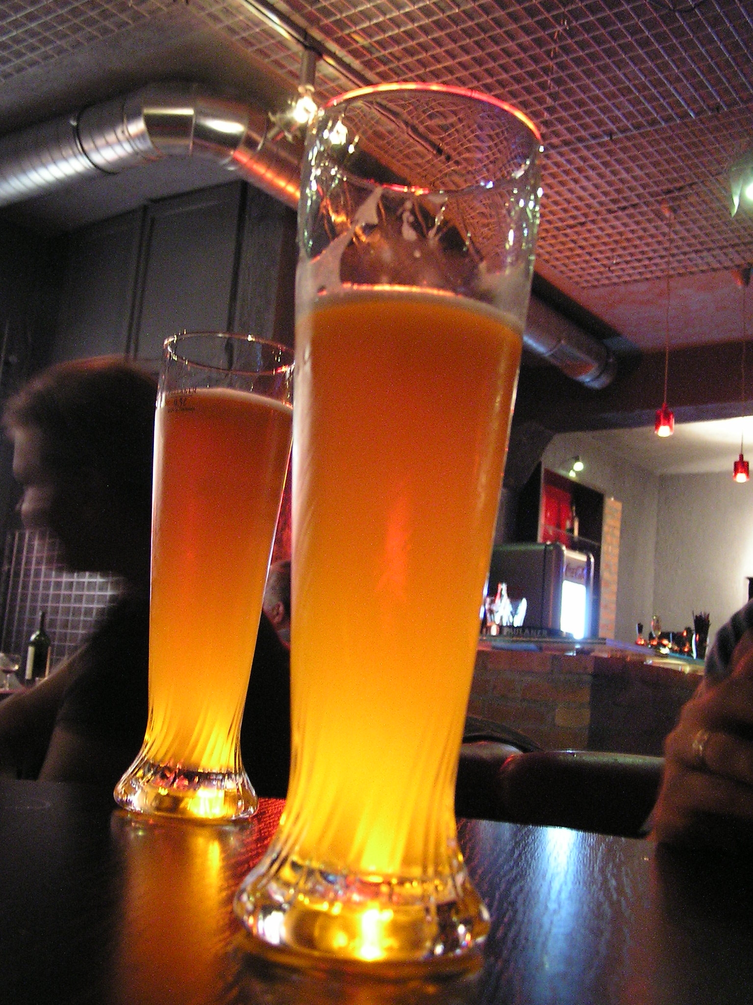 пиво в баре