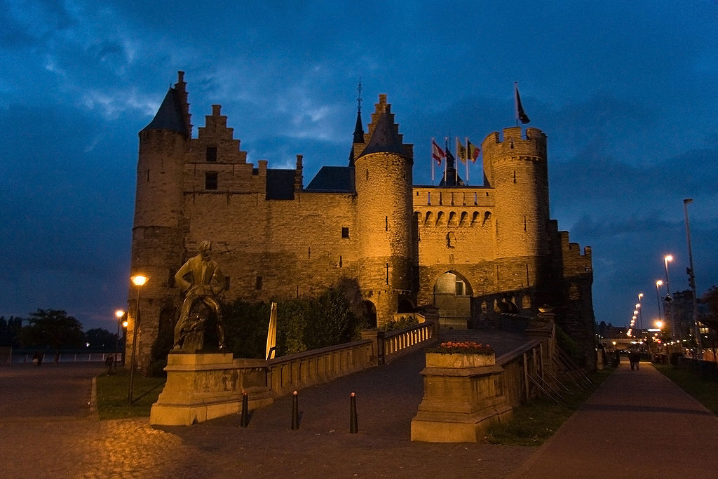 Замок стен в Антверпене