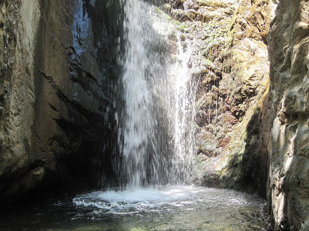 Водопад на Троодосе
