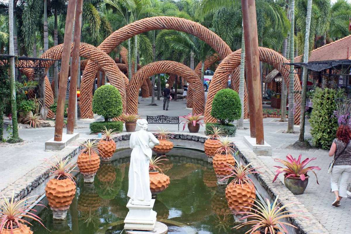Тропический сад «Нонг Нуч», Таиланд