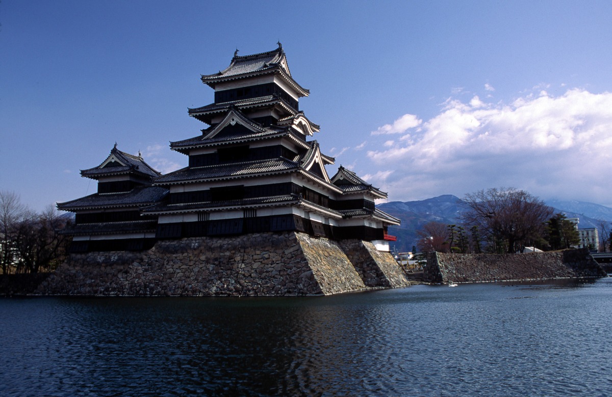 Замок Мацумото, Япония