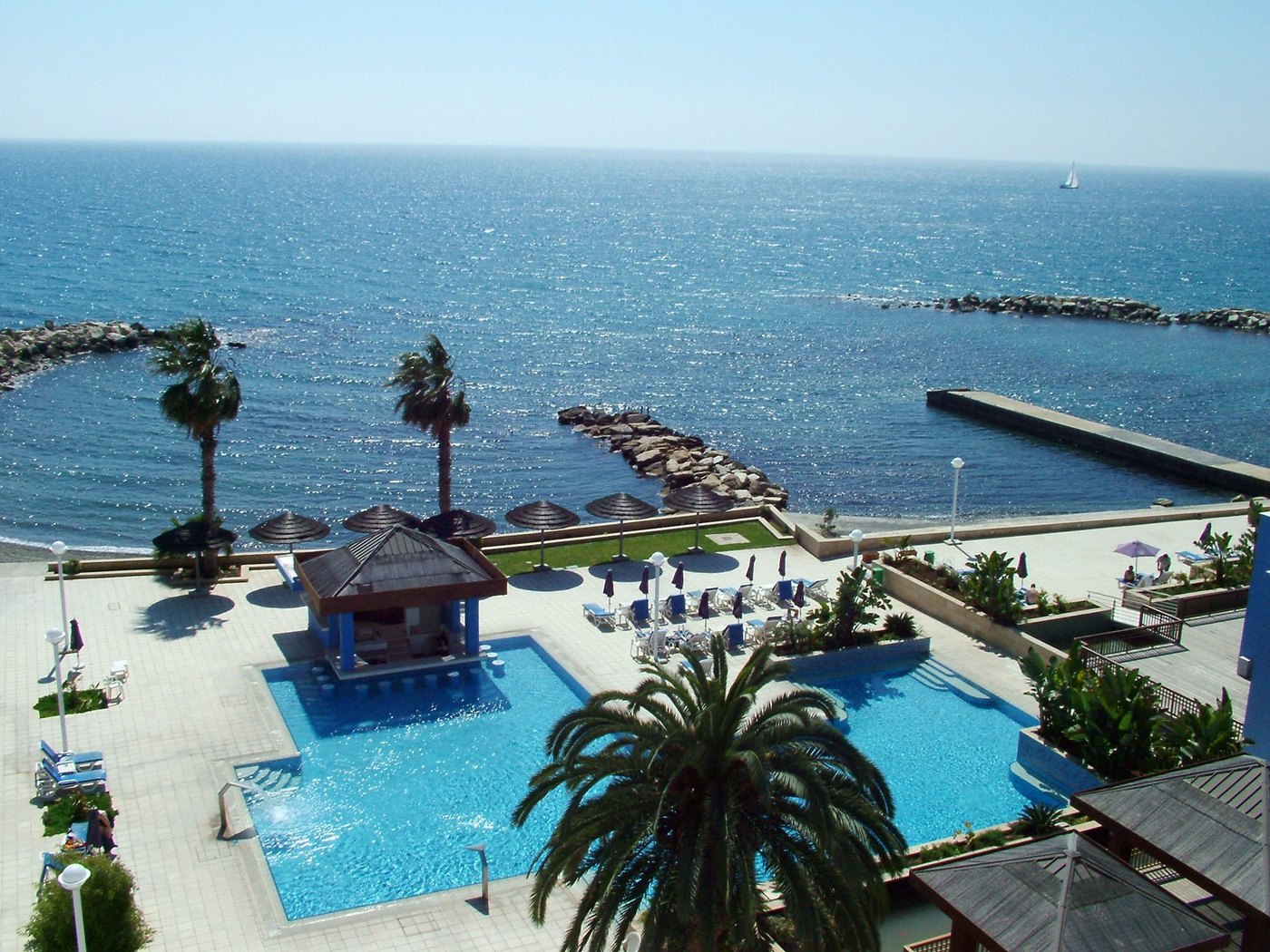 Отель на Кипре