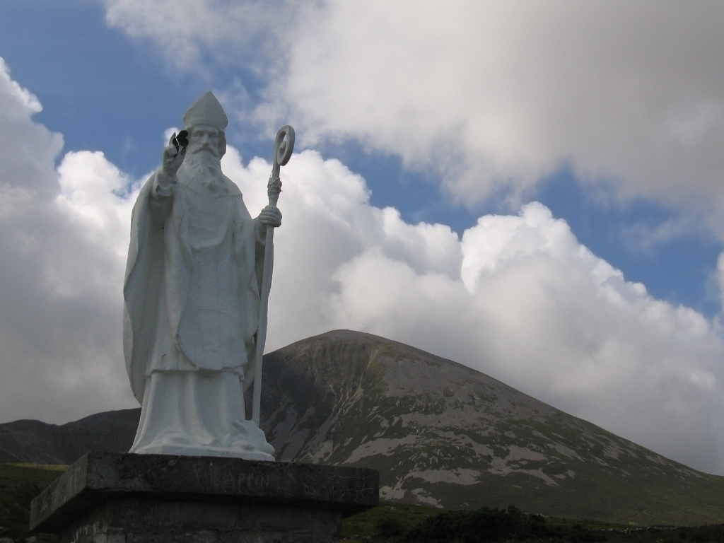 Статуя Святого Патрика на холме Тара