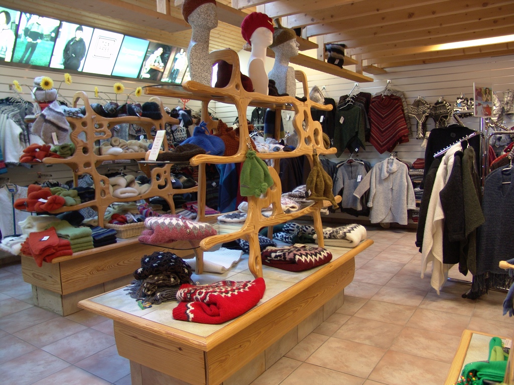 Магазин одежды из исландской шерсти в Хабнарфьордюре