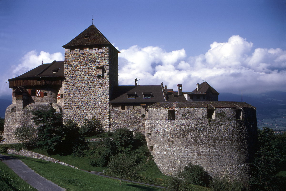 Замок Вадуц. Официальная резиденция князей Лихтенштейна