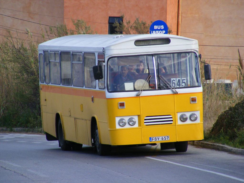 Автобус Слимы