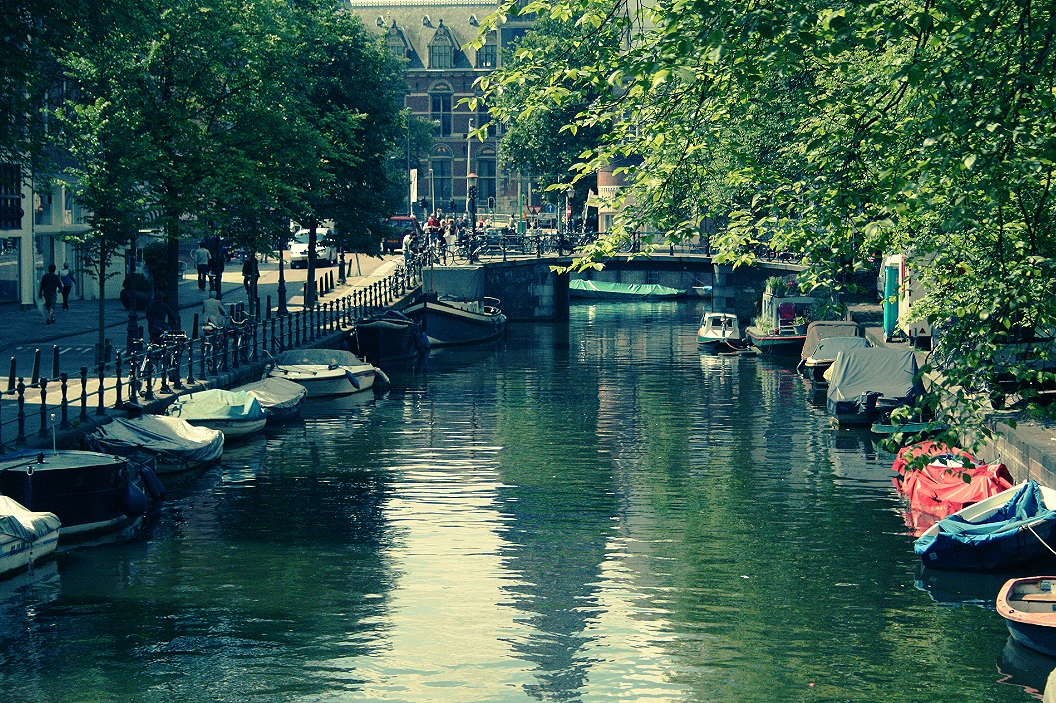 канал Амстердама