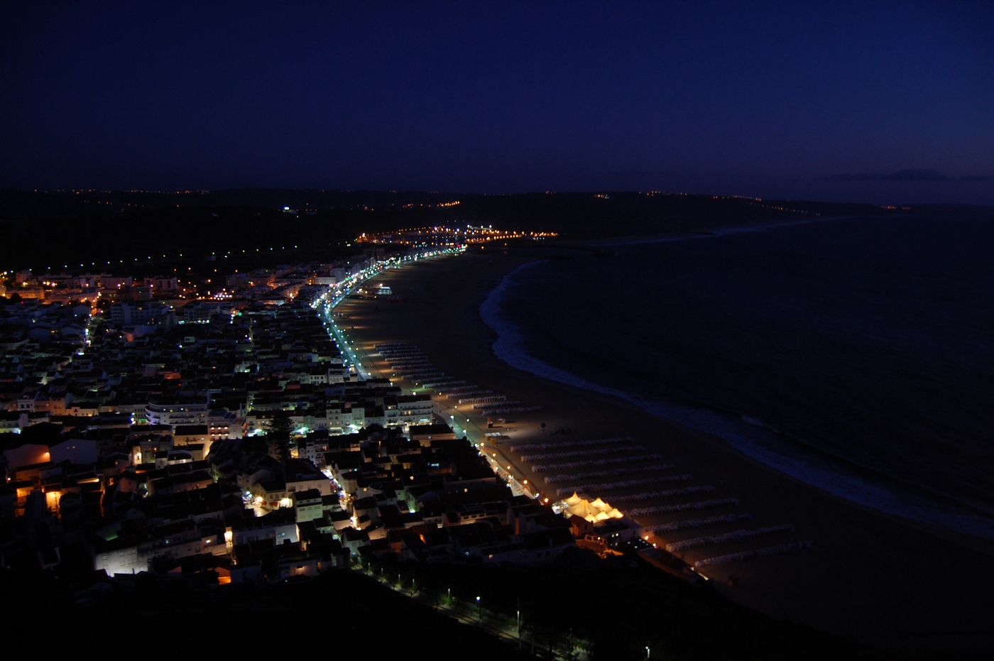 Ночной пляж Назаре