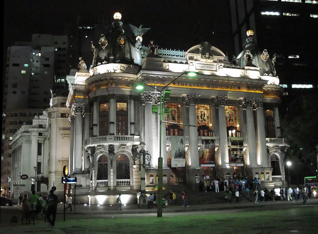 Театр в Рио-Де-Жанейро