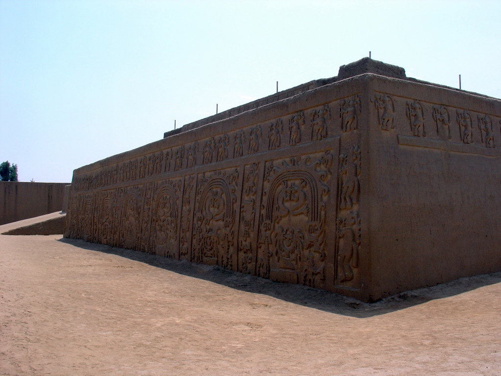 Храм Арко-Ирис в Трухильо