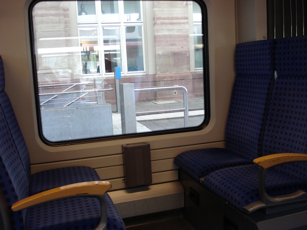 Комфортные немецкие поезда — один из видов трансфера к здешним аэропортам