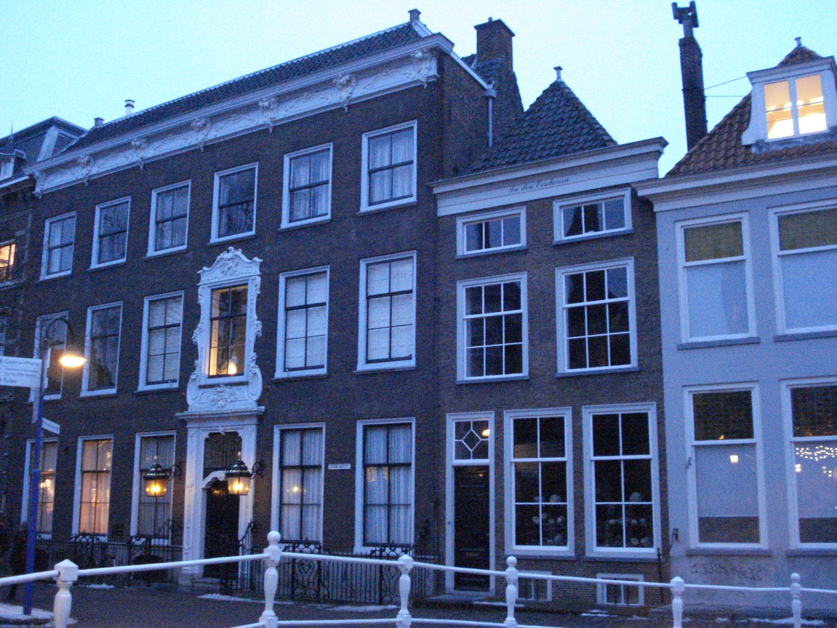 Вот в таком милом домике мы жили во время путешествия по Нидерландам.