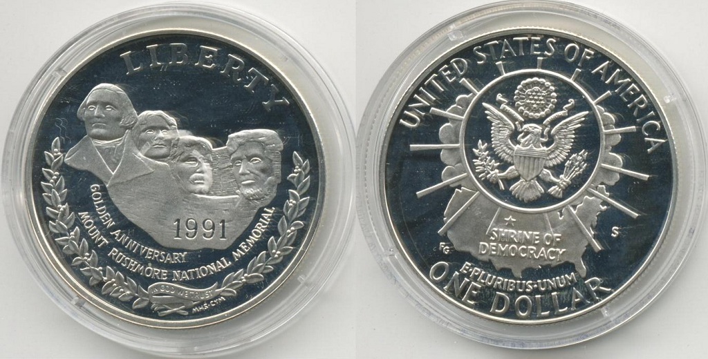 Коллекционный доллар с изображением горы Рашмор