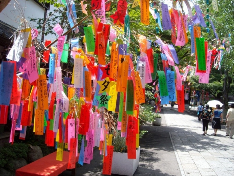 tanabata-yaponiya