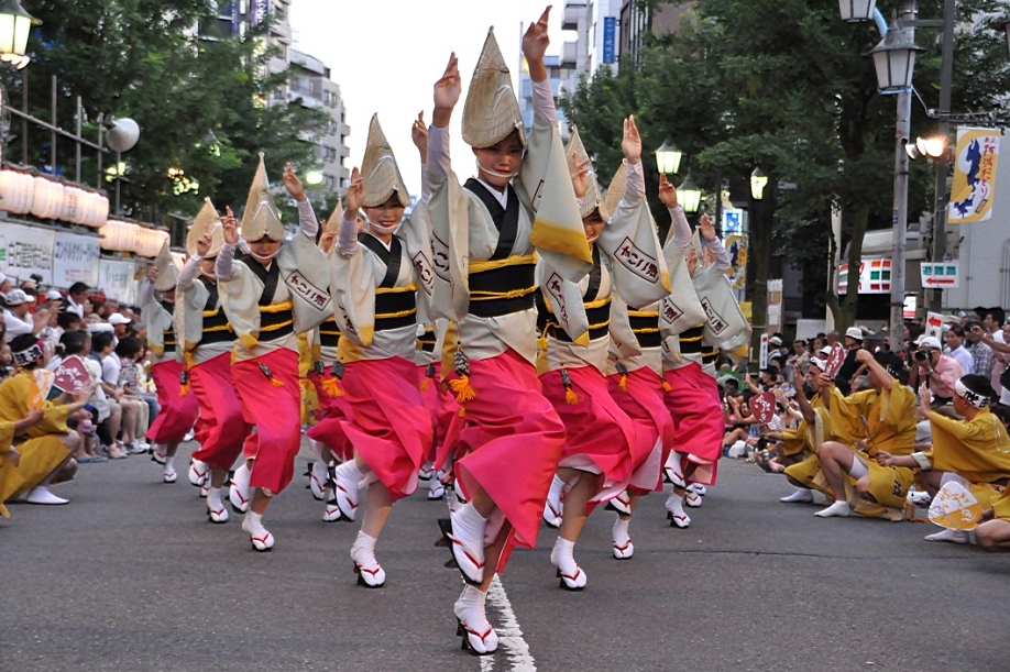 ava-odori-yaponiya