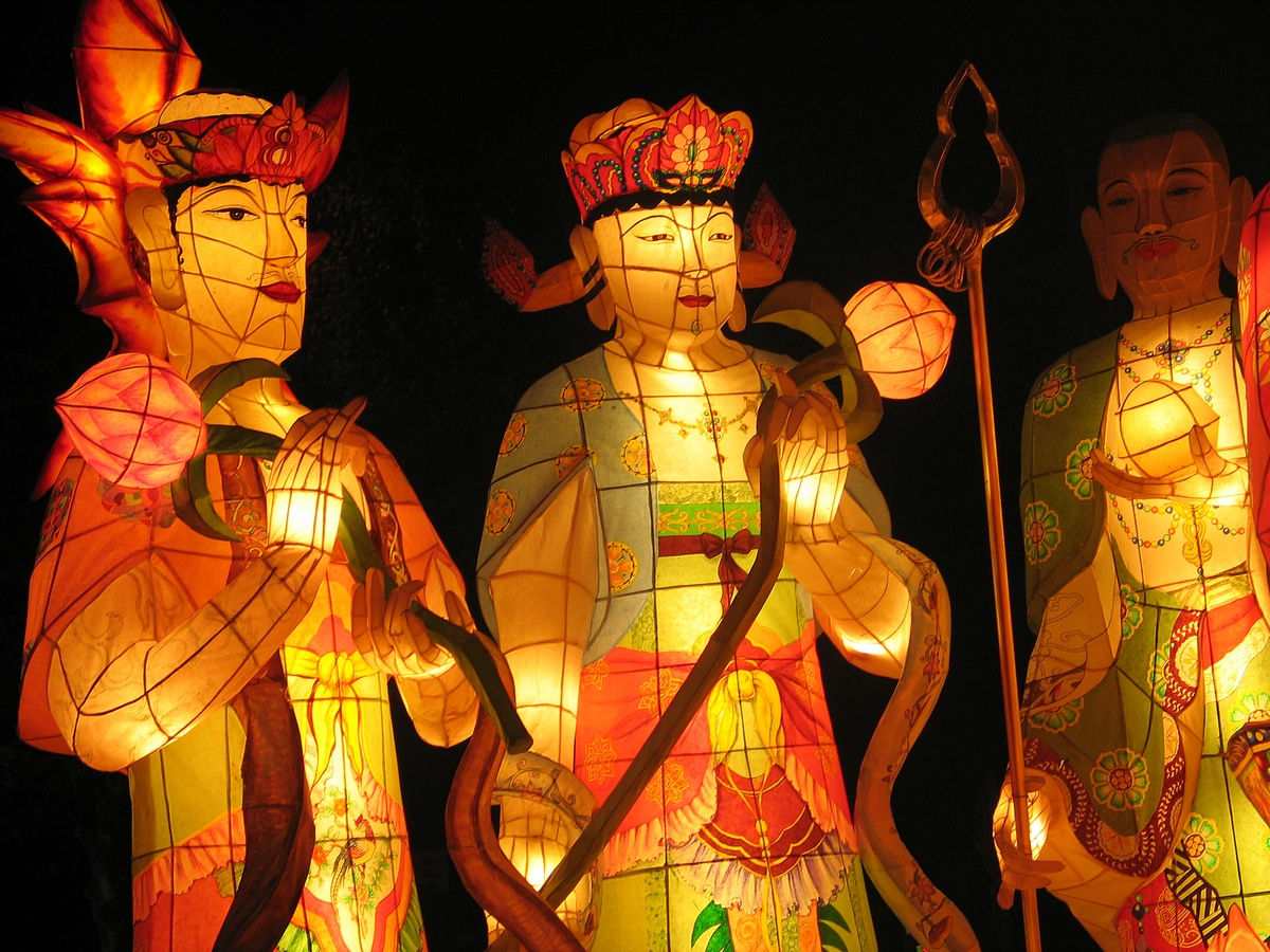 Парад лотосовых фонарей в Сеуле
