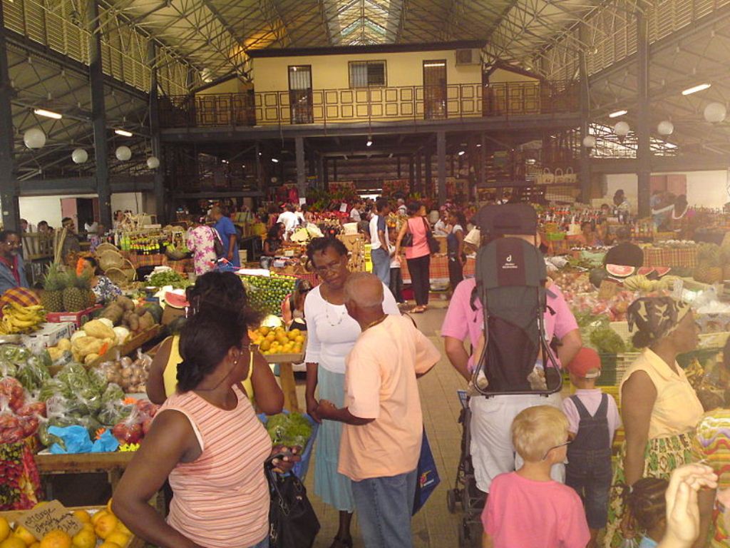 Местный рынок в Фор-де-Франсе
