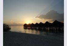 На Мальдивах предлагают отдых в плавучем гольф-отеле
